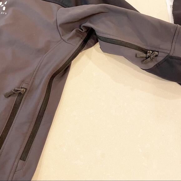 HAGLOFS Gore-Tex Waterproof Softshell Jacket Gray Black Medium - Picture 5 of 8